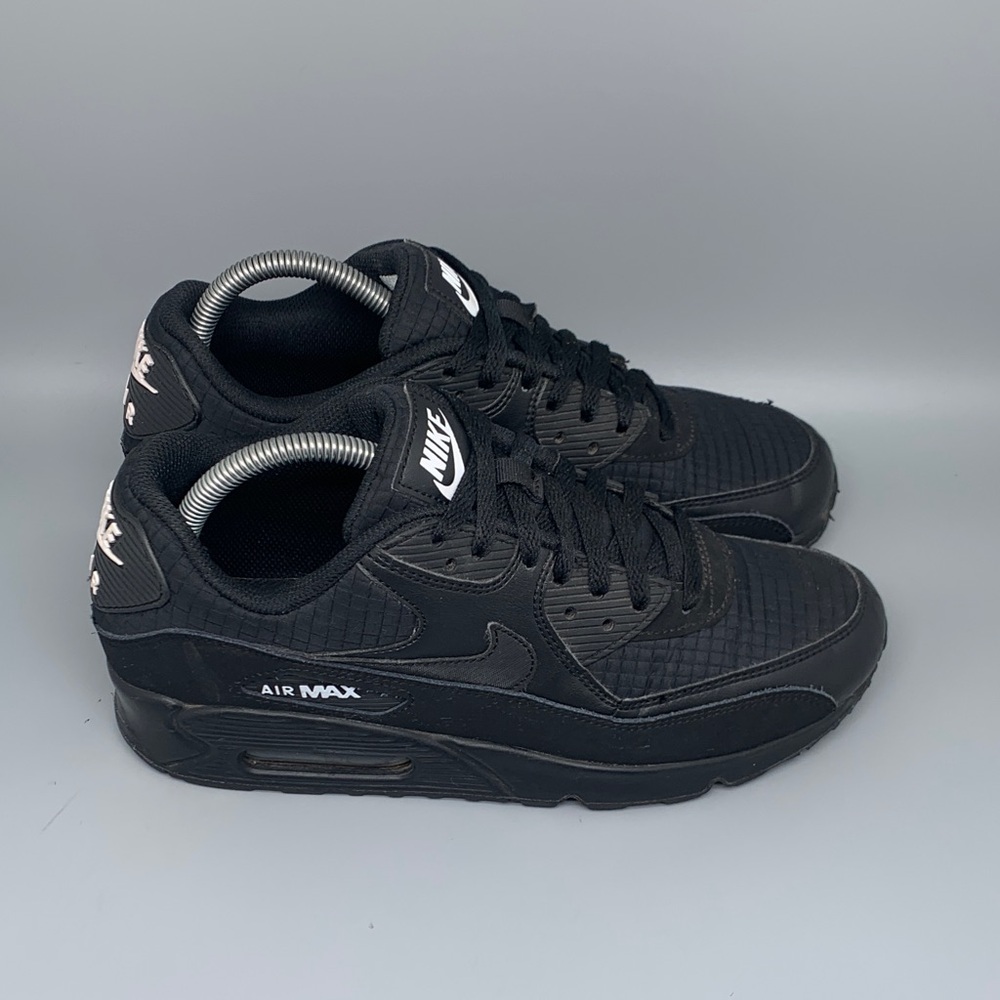 Nike Air Max 90 Triple‎ Black Running Shoes AJ1285-019 Men’s Sz 8 Women's Sz 9.5
